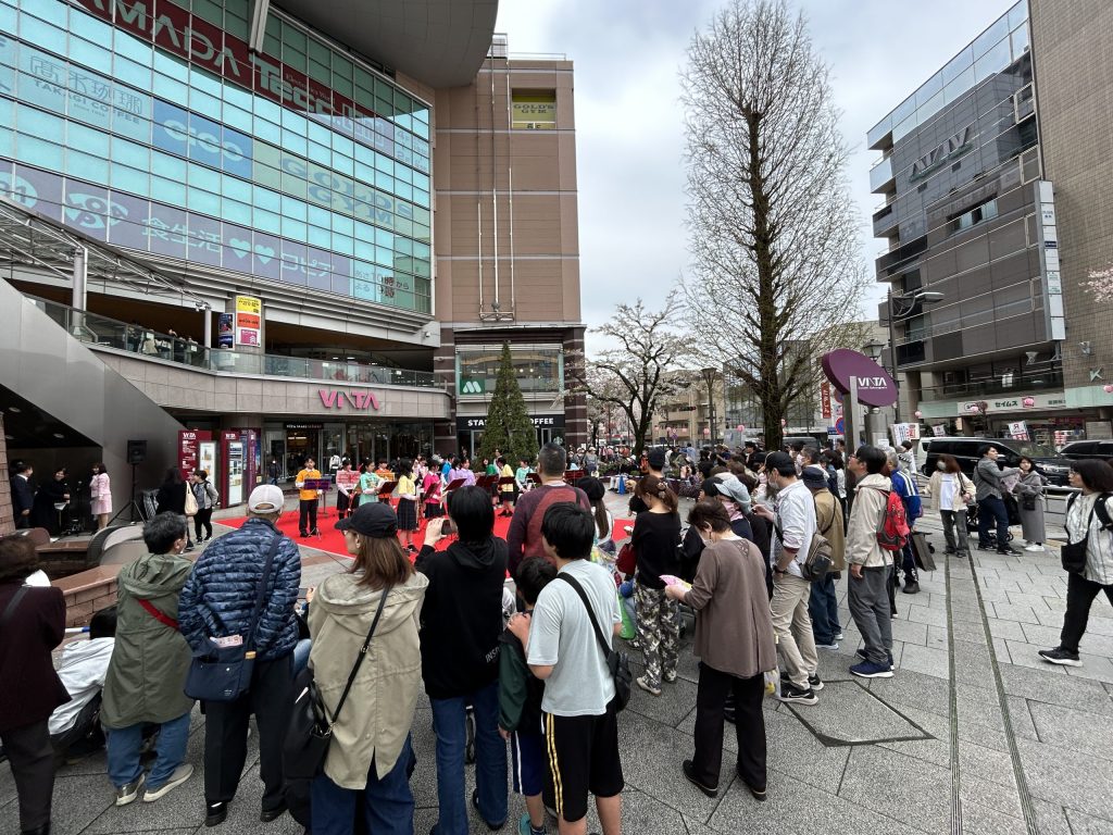 さくら広場(ヴィータ前)ステージ